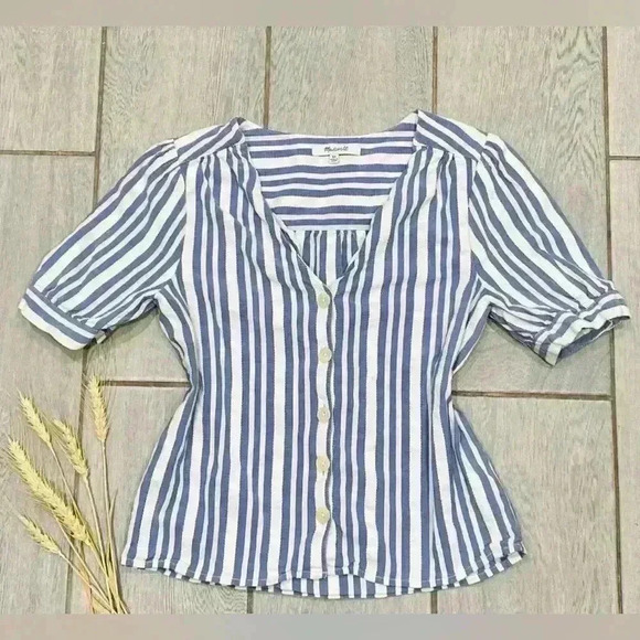 Madewell Tops - Madewell buttoned v-neck striped top size XS